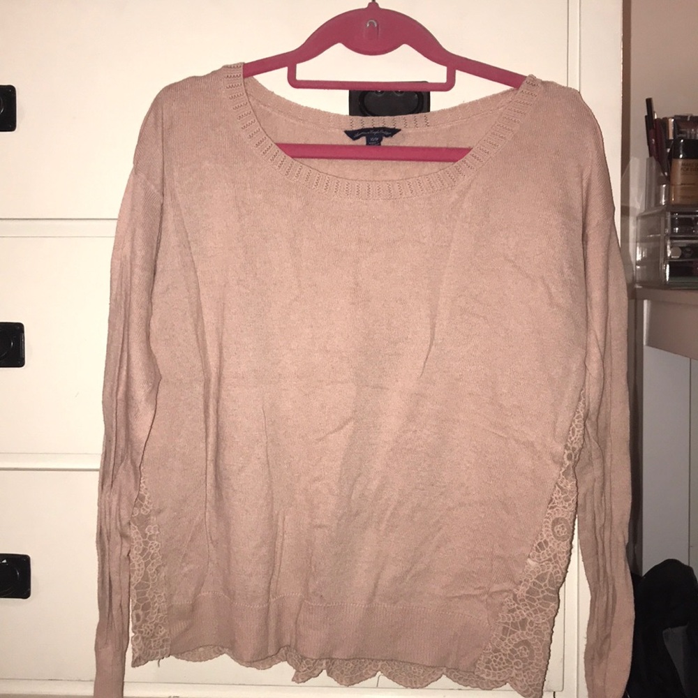 American Eagle light weight sweater with lace back